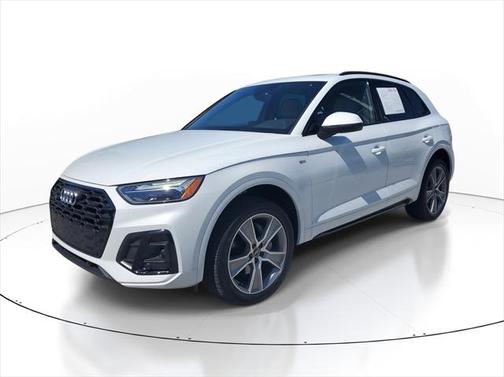 2025 Audi Q5 45 S line Premium