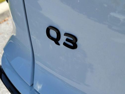 Glacier White Metallic 2026 Audi Q3 TFSI quattro S tronic