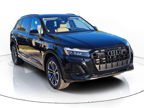 2026 Audi Q7 45 Premium