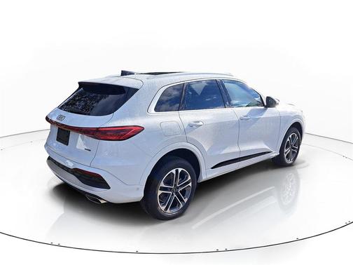 2025 Audi Q5 Premium