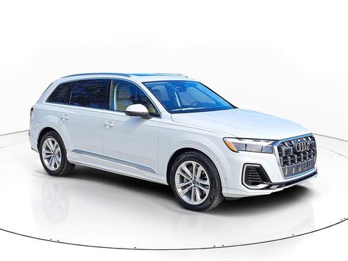 2026 Audi Q7 55 Premium Plus