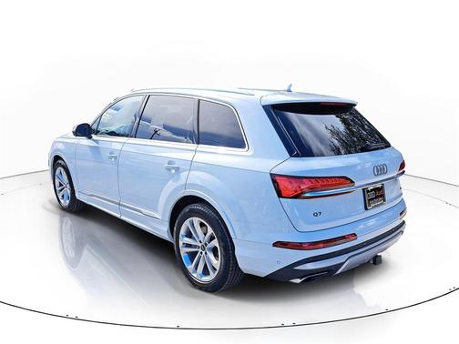2026 Audi Q7 55 Premium Plus