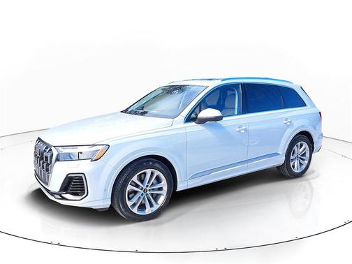 2026 Audi Q7 55 Premium Plus