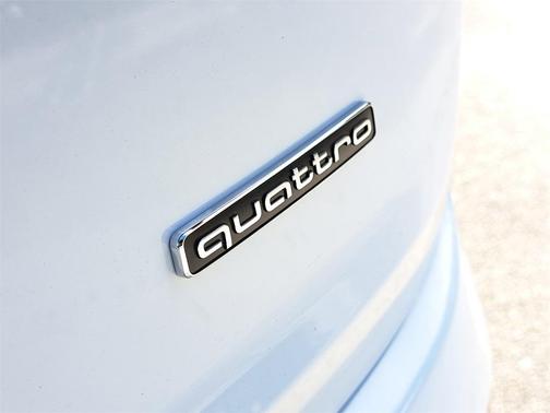 2026 Audi Q7 55 Premium Plus