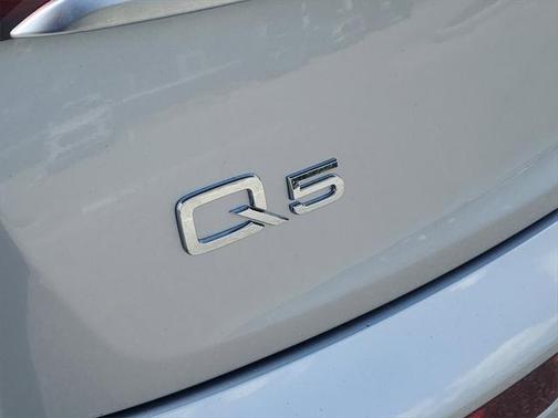 2025 Audi Q5 45 S line Premium Plus