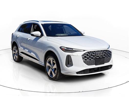 2025 Audi Q5 Premium Plus TFSI quattro S tronic