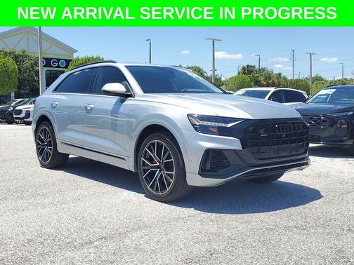 Satellite Silver Metallic 2023 Audi Q8 55 Premium Plus