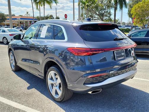 2025 Audi Q5 Premium Plus TFSI quattro S tronic