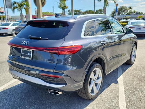 2025 Audi Q5 Premium Plus TFSI quattro S tronic