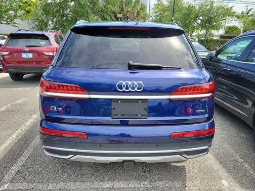 Blue Metallic 2021 Audi Q7 55 Premium Plus