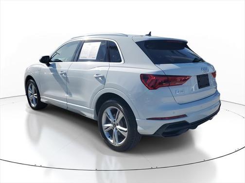 2022 Audi Q3 45 S line Premium