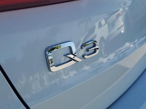 2022 Audi Q3 45 S line Premium