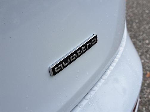 2024 Audi Q5 40 Premium