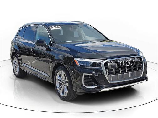 2025 Audi Q7 55 Premium Plus