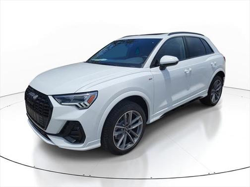 2025 Audi Q3 Premium 45 TFSI S line quattro Tiptronic