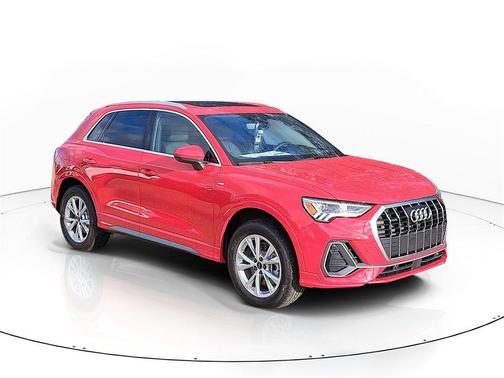 2025 Audi Q3 Premium 45 TFSI S line quattro Tiptronic
