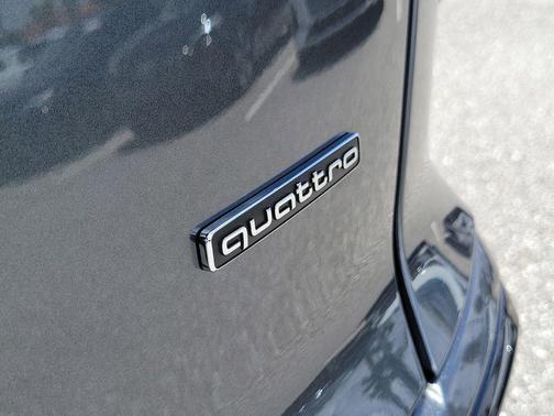 Daytona Gray Pearl Effect 2026 Audi Q3 TFSI quattro S tronic