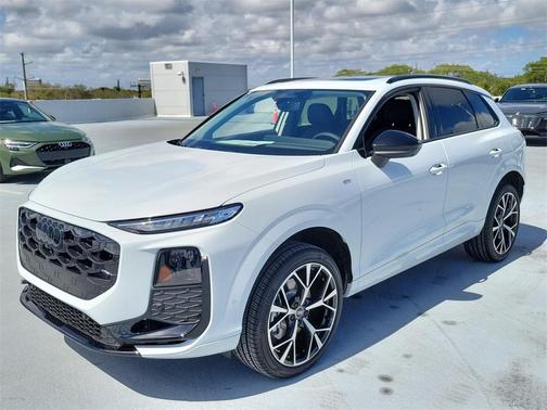 2026 Audi Q3 S line