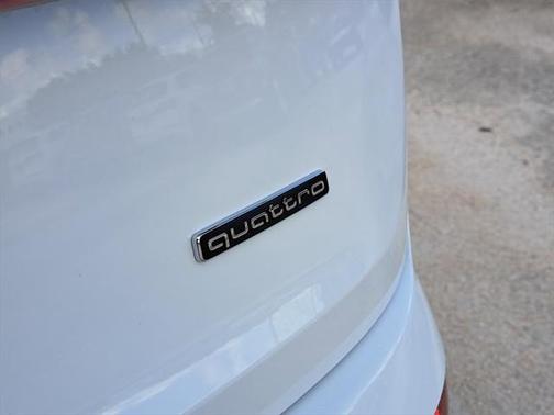 2025 Audi Q7 45 Premium Plus