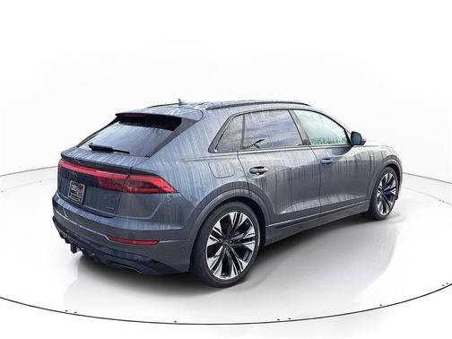 2025 Audi Q8 55 Premium Plus