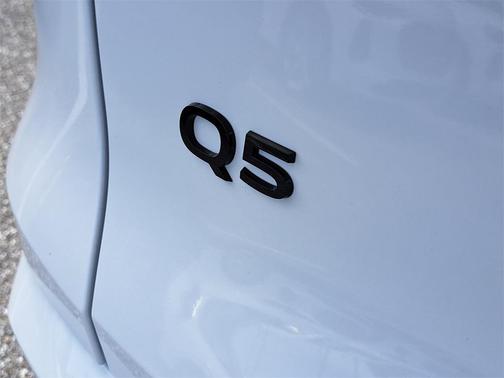 2025 Audi Q5 Premium Plus TFSI quattro S tronic