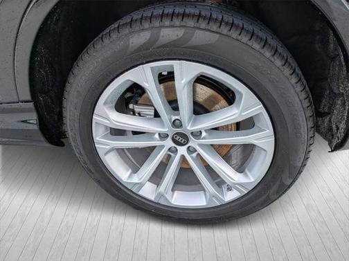 2025 Audi Q7 55 Prestige
