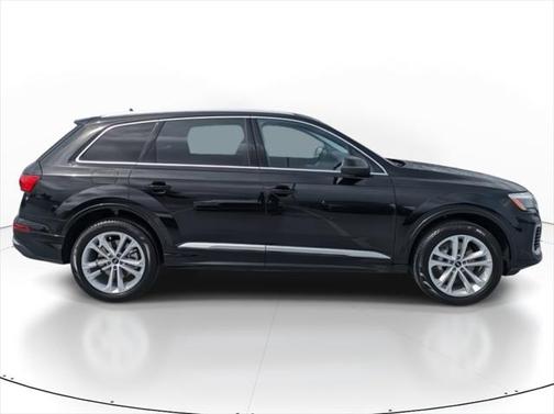 2025 Audi Q7 55 Prestige