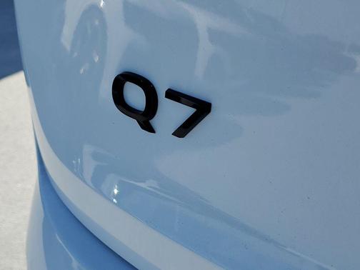 2026 Audi Q7 55 Premium Plus