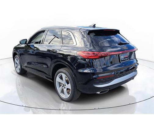 2025 Audi Q5 Premium Plus TFSI quattro S tronic