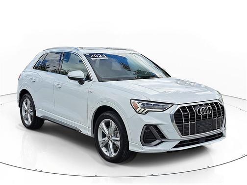 2024 Audi Q3 45 S line Premium Plus