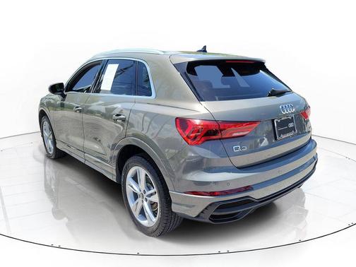Chronos Gray Metallic 2022 Audi Q3 45 S line Premium Plus