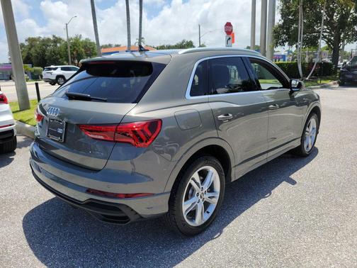 Chronos Gray Metallic 2022 Audi Q3 45 S line Premium Plus