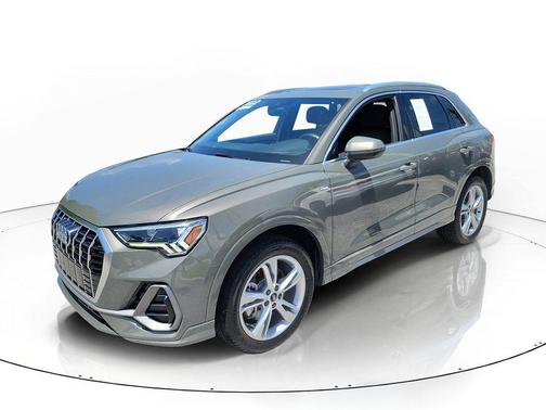 Chronos Gray Metallic 2022 Audi Q3 45 S line Premium Plus