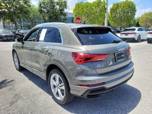 Chronos Gray Metallic 2022 Audi Q3 45 S line Premium Plus