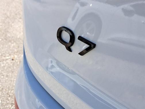 2026 Audi Q7 55 Premium