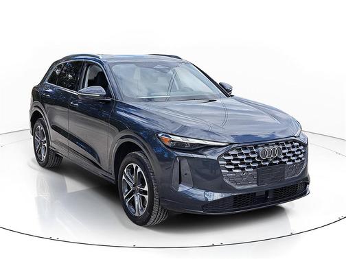 2025 Audi Q5 Premium TFSI quattro S tronic