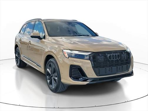 2025 Audi Q7 55 Premium Plus