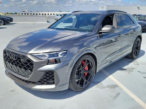 Daytona Gray Pearl Effect 2026 Audi RS Q8 4.0T