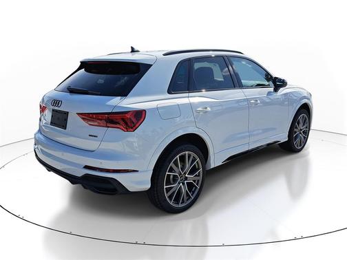 2025 Audi Q3 45 S line Premium Plus