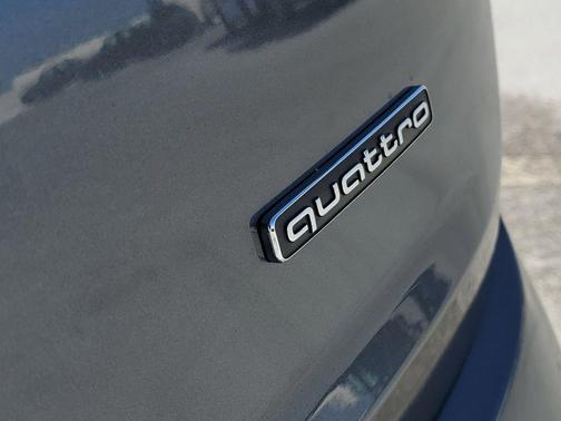 2026 Audi Q7 45 Premium