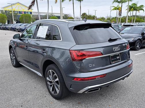 2023 Audi Q5 45 S line Premium