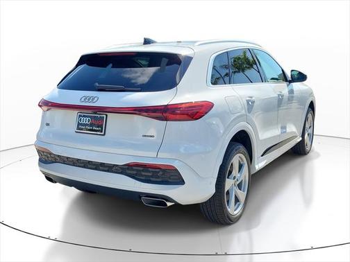 2025 Audi Q5 Premium Plus