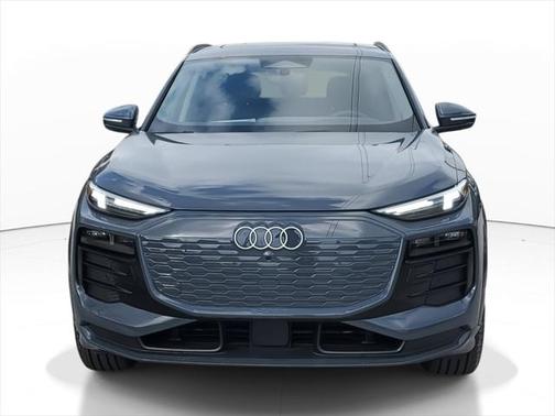 2025 Audi Q6 e-tron Premium Plus