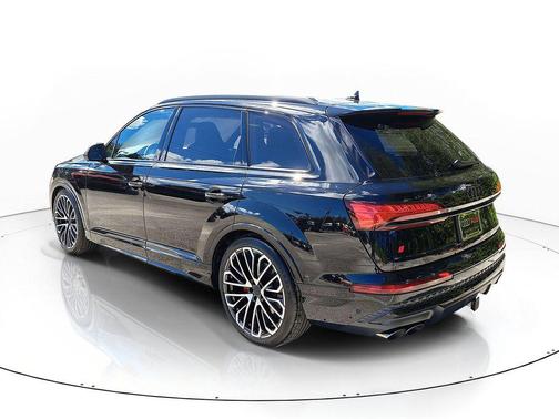 2026 Audi SQ7 4.0T Premium Plus