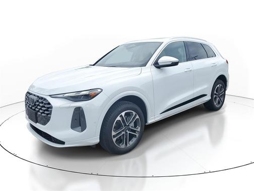 2025 Audi Q5 Premium