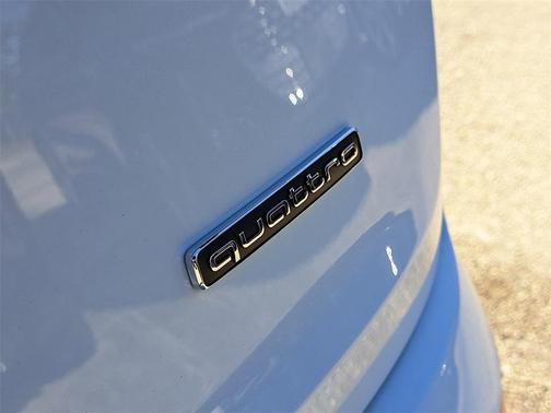 2026 Audi Q7 55 Premium Plus