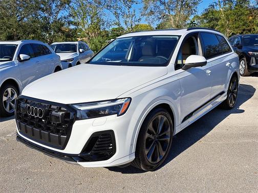 2026 Audi Q7 55 Premium Plus