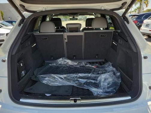 2025 Audi SQ5 3.0T Premium Plus