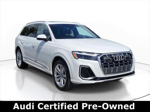2025 Audi Q7 55 Premium