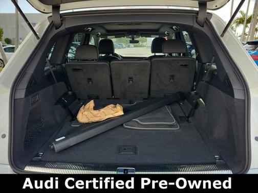 2025 Audi Q7 55 Premium